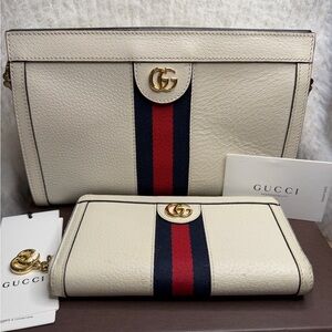 Gucci Cream Shoulder Bag with Red and Blue Stripes